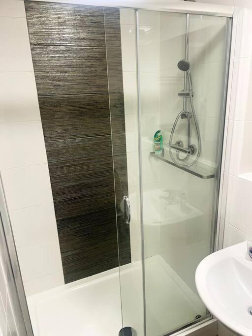 #215 1 Bed Serviced Apartment Derby Esterno foto
